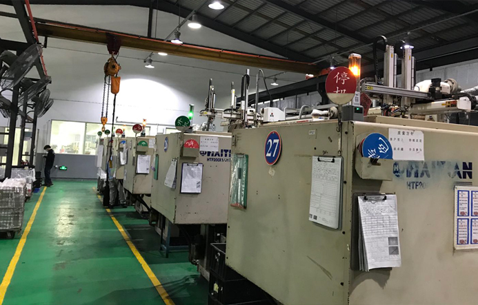 新星塑膠-大 新星塑膠-大