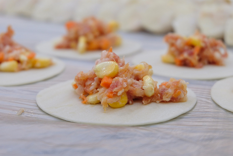 準(zhǔn)備包餃子了 準(zhǔn)備包餃子了