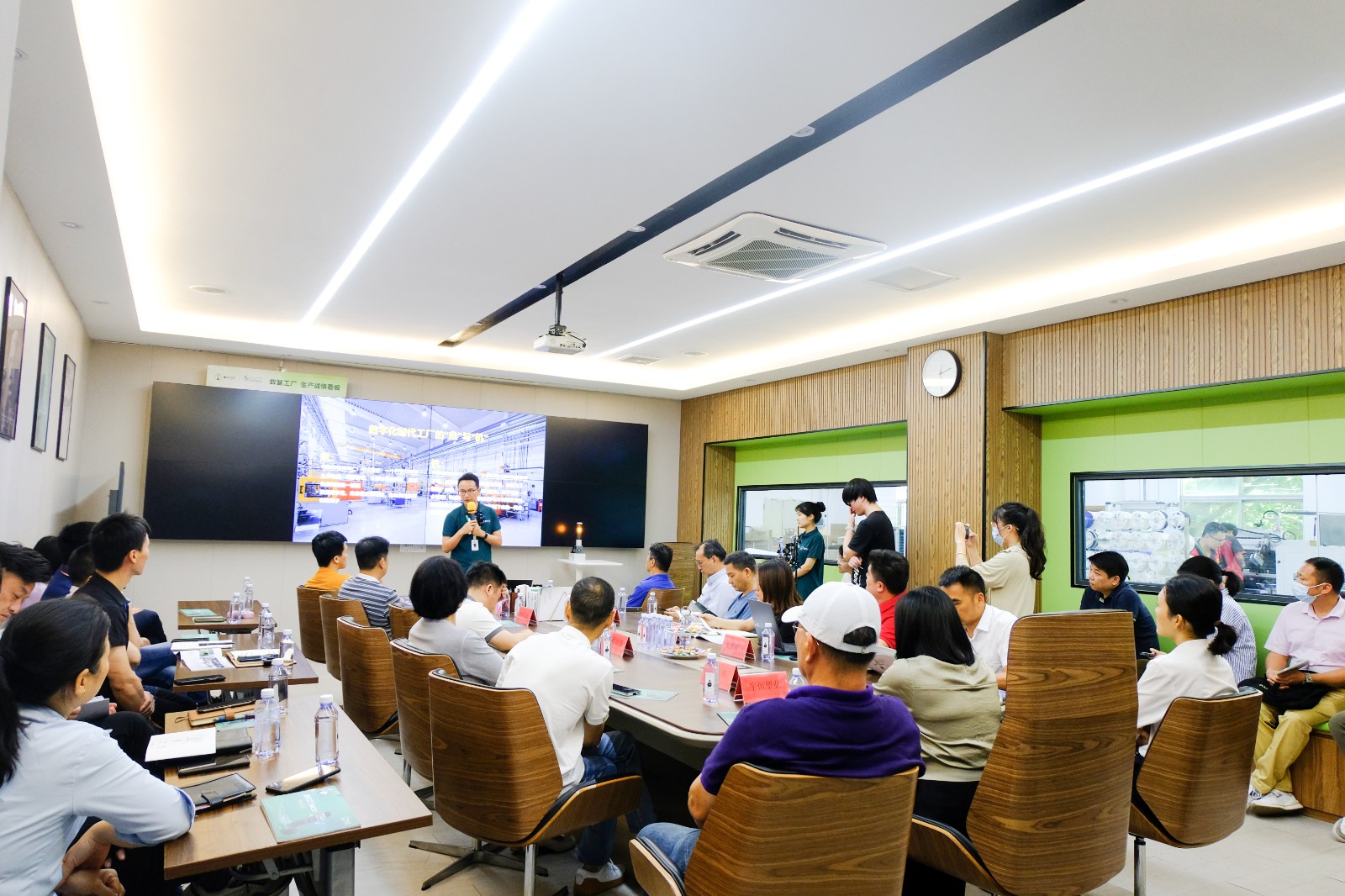 開放日鄭校長會議室演講 開放日鄭校長會議室演講